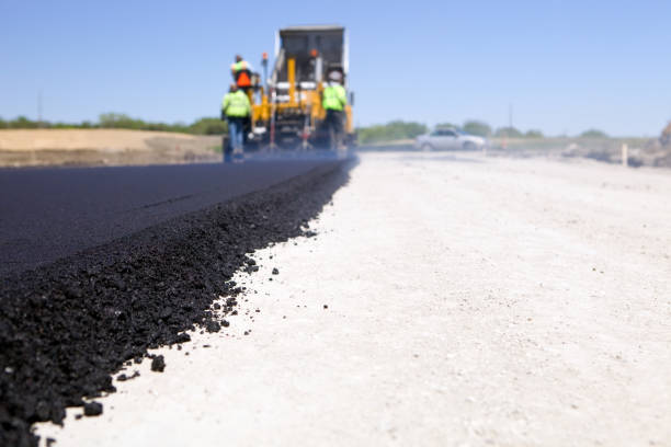 Best Driveway Pavers Contractor  in Castle Point, MO